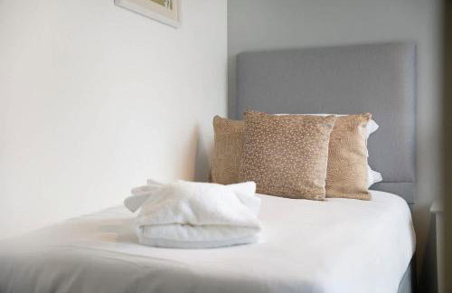 NEW! 3BR in Traynor Square - Photo 17