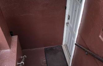 Elegant 2 Bedroom Suite w Modern Amenities - Foto 4