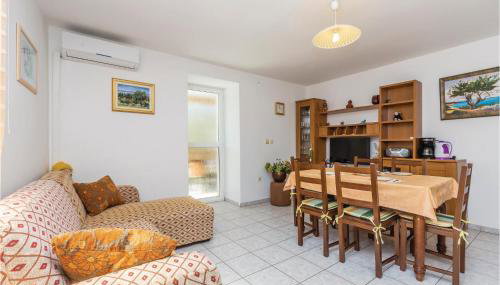 4 Bedroom Cozy Home In Poljica - Foto 3