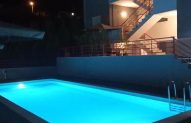 Melia Luxury Suite with pool - Photo 2