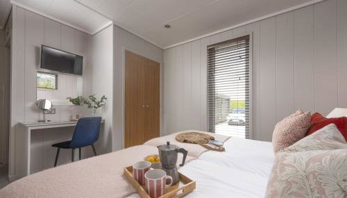 Blackbird Lodge, Strawberryfield Park - Free Parking, Hot tub, pets allowed - Foto 4, wardrobe