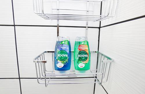 Large One Bedroom Apartments Southsea Sleeps 3 - Free Parking - Foto 53