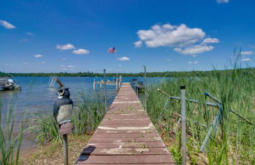 Private Dock Lakefront Family Home in Outing - Foto 28