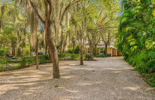 2 Homes • Hot Tubs x2 • Heated Pool • Fire Pit - Foto 13