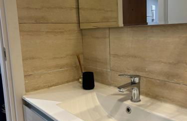 Cozy Apartment 3 min from Station to Milan - Foto 17