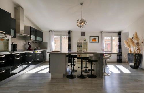 Black & White - Foto 3