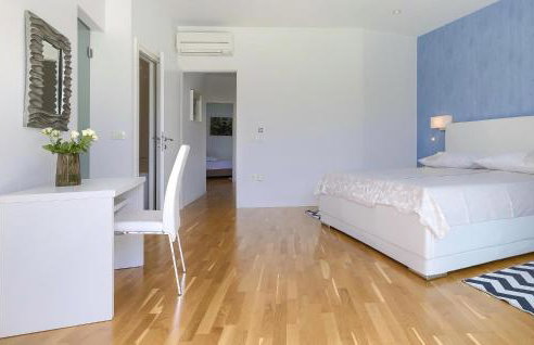 3 Bedroom Awesome Home In Umag - Foto 30