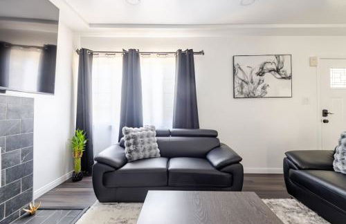 Modern2BR Home SoFi LAX Parking Fast WiFi - Foto 1