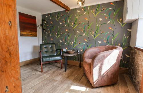 Upper Cottage - Photo 21