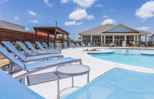 Trenton Sky Suite, Comfort, Pool, Gym, Gated Access - Photo 27