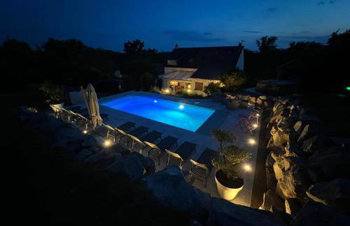 La Villa en Loire, avec Jacuzzi 6 places, Piscine chauffée, boulodrome, salle de jeu, 6 Chambres, vue Loire, 350M2 - Foto 69
