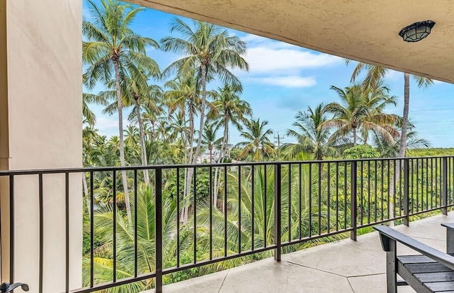 Updated Unit With Beautiful Florida Bay Sunsets 1 Bedroom Condo by RedAwning - Photo 29