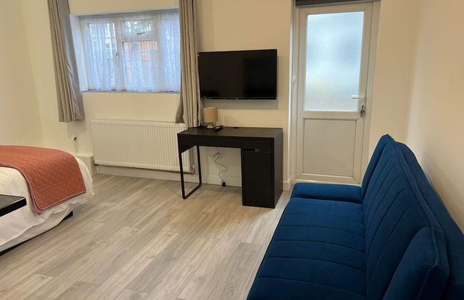 Remarkable 2-bed Apartment in Ilford, London - Foto 2