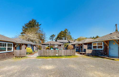 Hidden Villa Cottage #1 - The Nautical Cottage - Photo 20