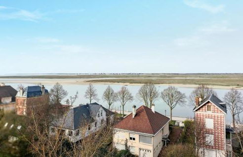 3 Bedroom Cozy Home In Le Touquet - Foto 13