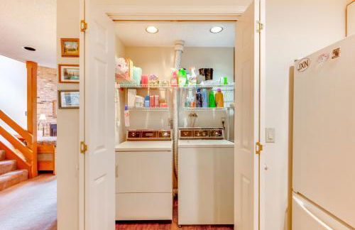 Charming Jackson Mountain Retreat on Golf Course! - Foto 15