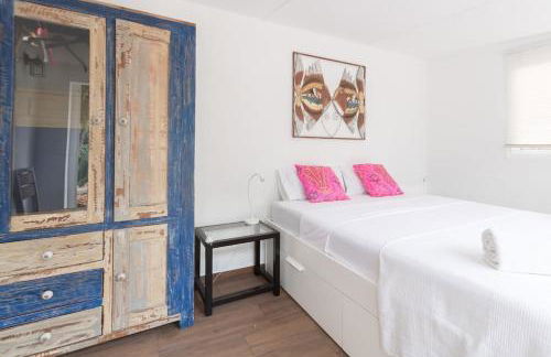 Classic Villa for 12- Pool, BBQ, big exterior area - Foto 8