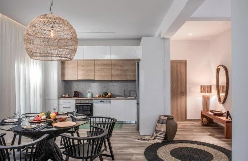 Khroma Luxury Suite 1 Beach front apartment - Photo 59