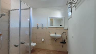 Pension Chen mit 2 Schlafzimmern, EBK, separat Balkon - Foto 5