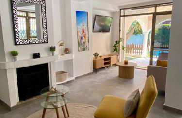 Mediterranean Villa - Private Pool , Garden & BBQ - Photo 11