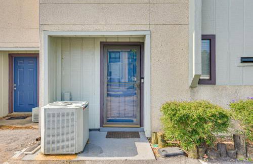 10 Mi to Navarre Beach! Waterfront Rental w/ Pool - Foto 26