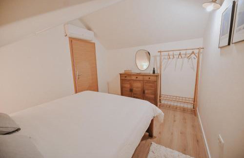 Stone House Zrinski entire apartment 62 m2 - Photo 13