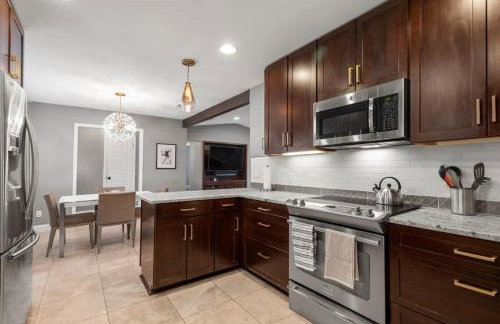 Spacious Retreat W Private Pool & Plenty of Space - Foto 33