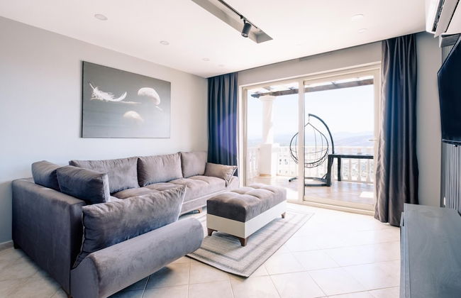 Nature View Villa w Pool 5 min to Beach in Milas - Photo 6