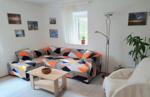 Apartment Lozica with private garden, self check-in - Foto 2