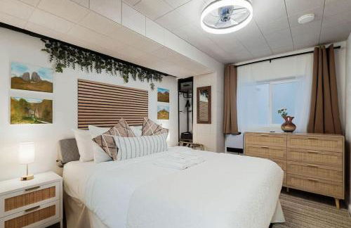 Beach Block 2-Bed with Coastal Palm Trees and Yard - Photo 26