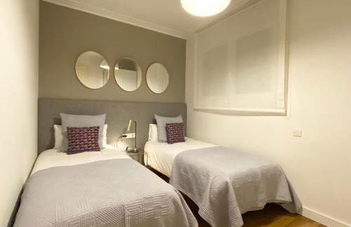 Spacious Elegant on Avenue Diagonal By MyRentalHost - Photo 16