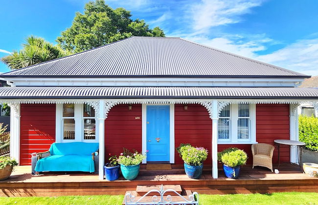 Rewa House ~ city home, 3 bedrooms, walk to CBD - Photo 1