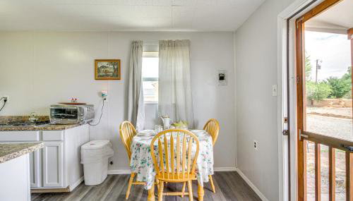 4 Mi to Rio Grande Bosque Farms Home with Patio! - Foto 4