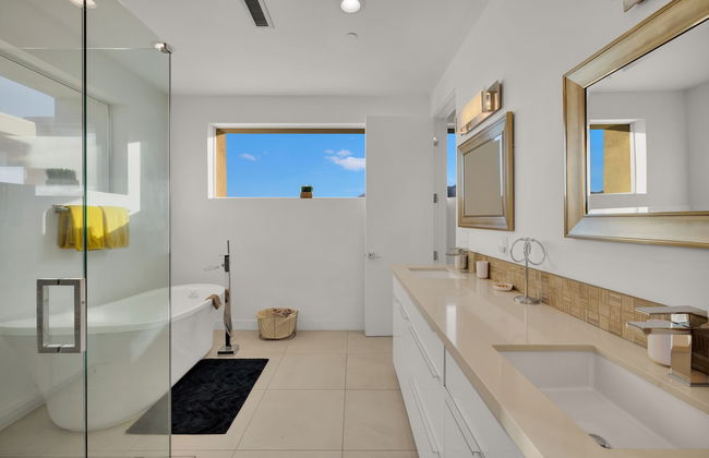 Breathtaking Luxury Villa Architectural Jewel - Foto 18