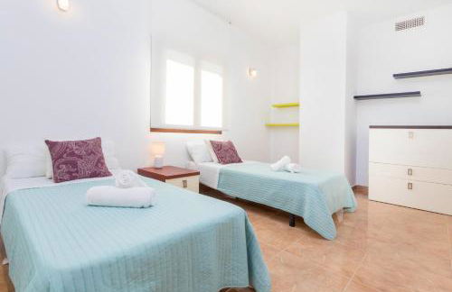 Villa Near Ibiza Town Sleeps 12 - Foto 32