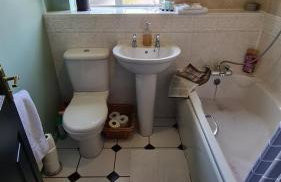 The Farrier's 3 bedroom comfy and cosy bolt hold close to Cannock town centre - Foto 29