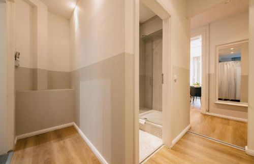 Renovated! 120qm Apartment 2 Bathrooms Balcony Up to 9 Guests - Foto 26