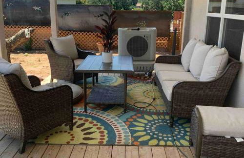 SneakAway in Albuquerque - Foto 29