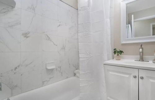 Modern Home Near Ontario Airport - Foto 1