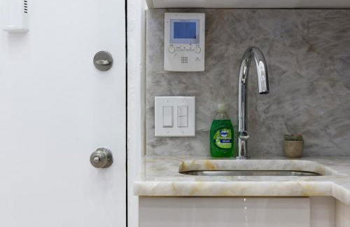 62-2B NEW Prime UES W D in unit - Foto 23