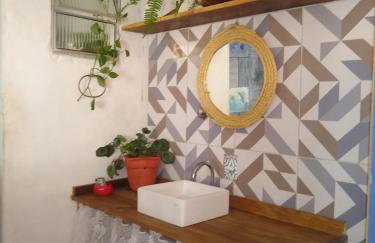 Sobrado estiloso a 100 metros da praia - Foto 2