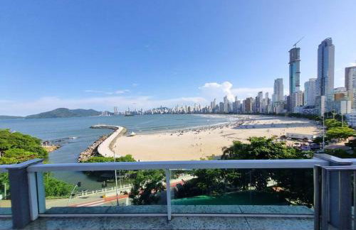 Piscina a beira-mar, tranquilidade e qualidade no melhor de BC - Foto 34