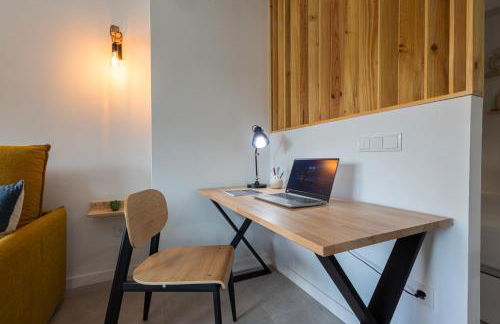 FLORIT FLATS - Stylish Valencia Ceramic Apartments with Free Bicycles by the Joaquin Sorolla Station - Photo 40