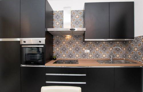 Attico Belvedere - Terrazza con Barbecue e Jacuzzi Privata - Foto 5