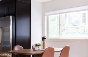 Stylish Urban Loft wFloating Stairs&Fireplace - Foto 18