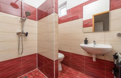 Luxury Villa Kristina with Heated Pool near Omis for 12 Guests - Foto 37