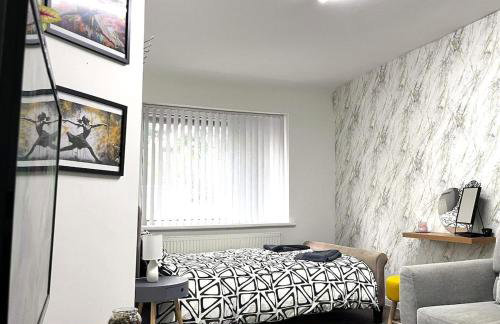 Cosy Flat 6 People, Short Drive - NEC-Airport-Birmingham-Solihull - Foto 3