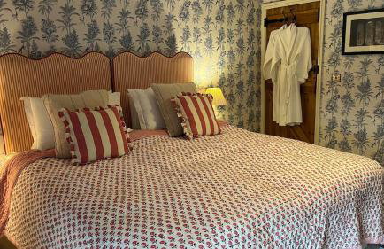 Elegant Number Two - Photo 59