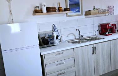 Lily's house near the beach - Photo 15