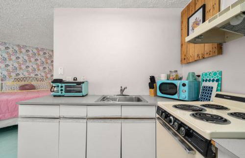 Sebring Circle Studio Stay- Postcard Mural Views - Foto 17